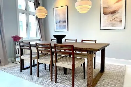 Lejlighed 2 Bedroom In Trendy Area