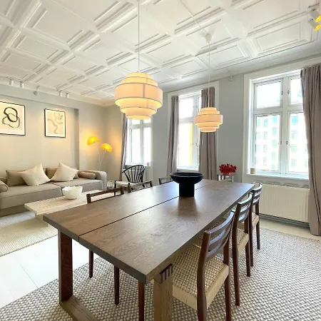 Apartment 2 Bedroom In Trendy Area