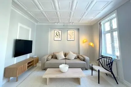 Apartment 2 Bedroom In Trendy Area Copenhagen